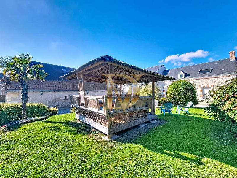 Maison ancienne - 402 m² - 11 pièces