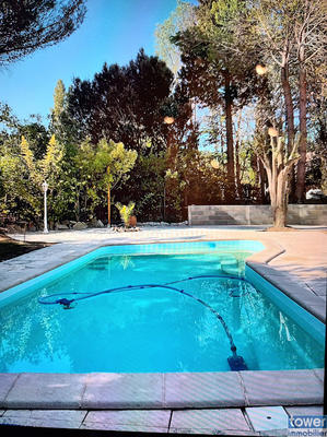 Villa - 215 m² - 7 pièces