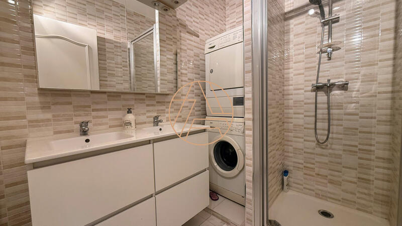 Appartement - 75 m² - 4 pièces