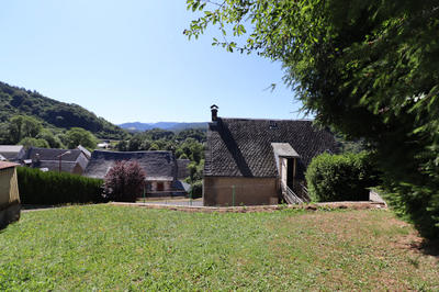 Maison - 104 m² - 8 pièces