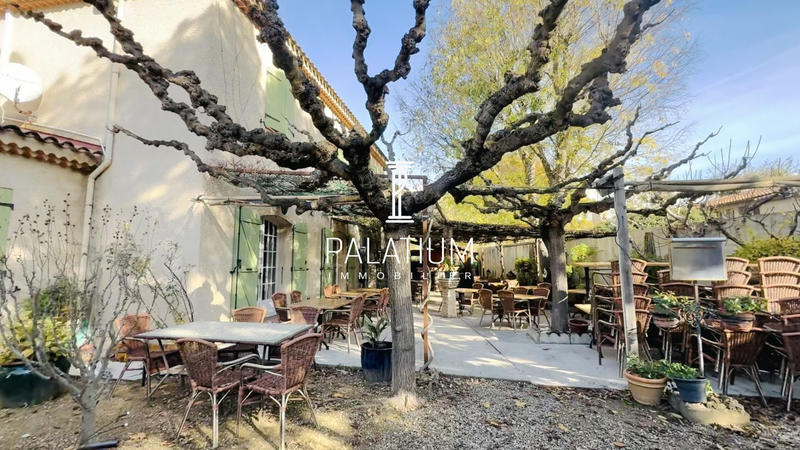 Fonds de commerce - 300 m²