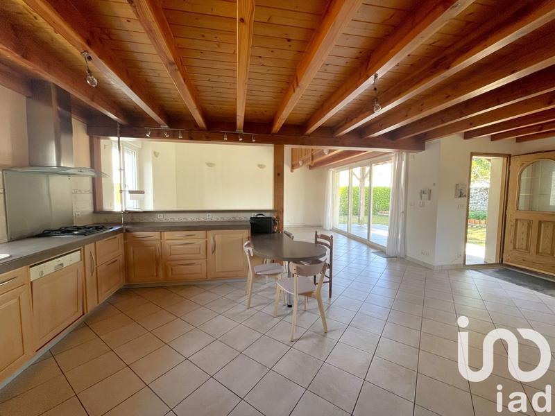 Maison - 231 m² - 8 pièces
