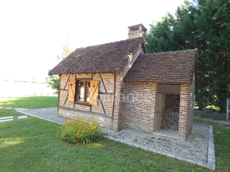 Demeure - 202 m² - 8 pièces