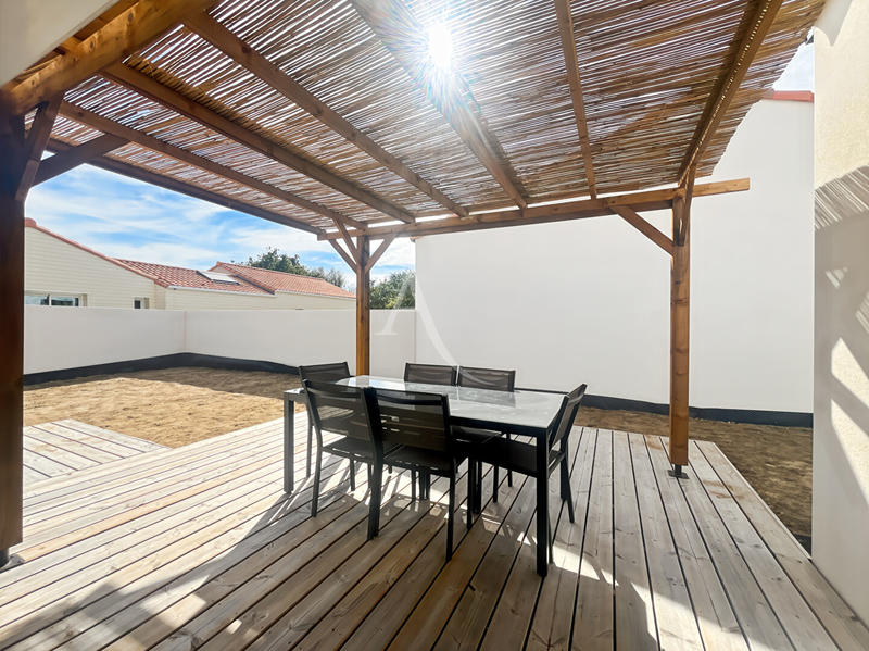 Maison - 93 m² - 4 pièces