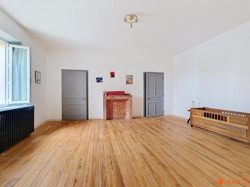 Maison de village - 310 m² - 8 pièces