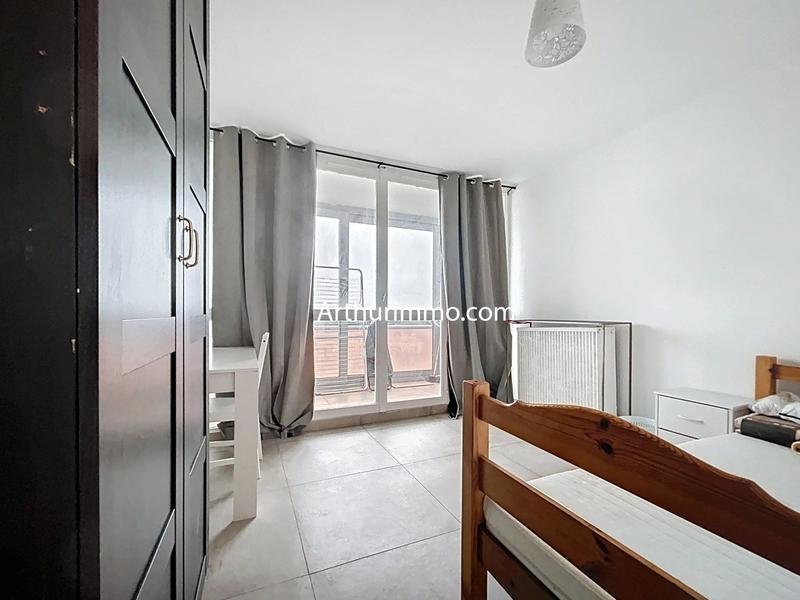 Appartement - 90 m² - 4 pièces