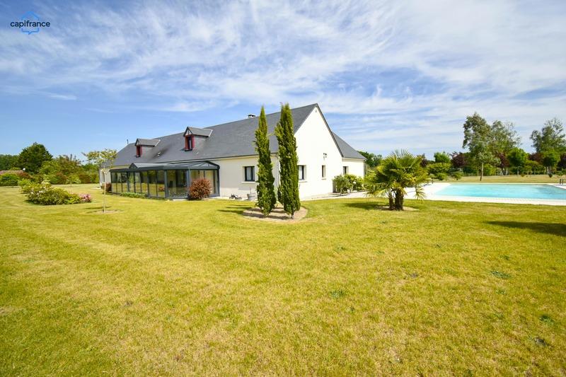 Propriété - 373 m² - 11 pièces