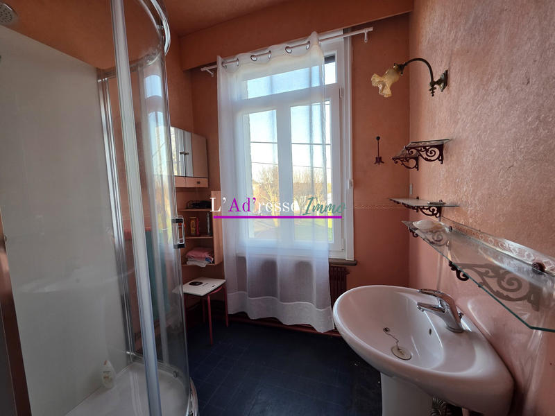 Maison - 197 m² - 8 pièces