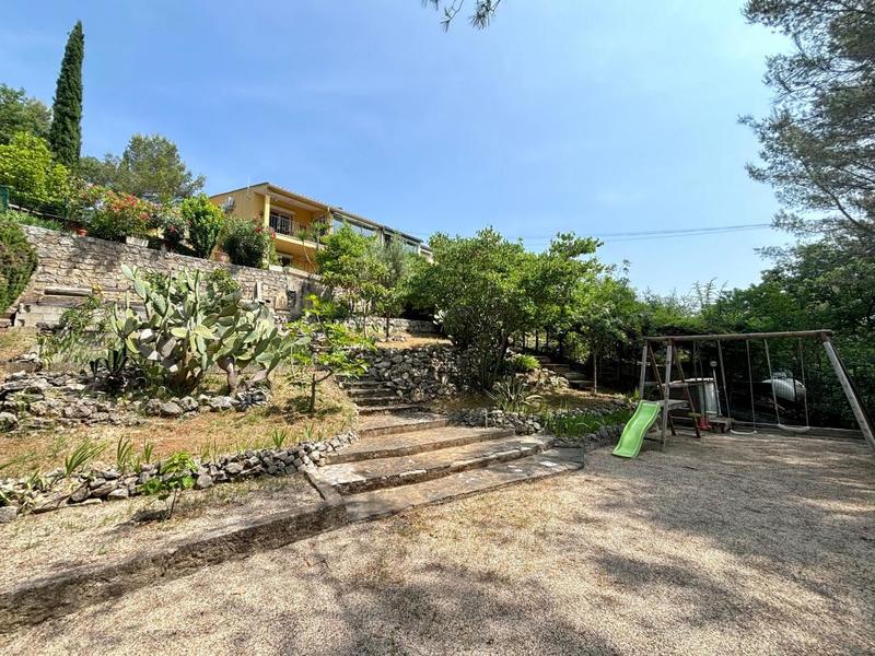 Maison - 167 m² - 5 pièces