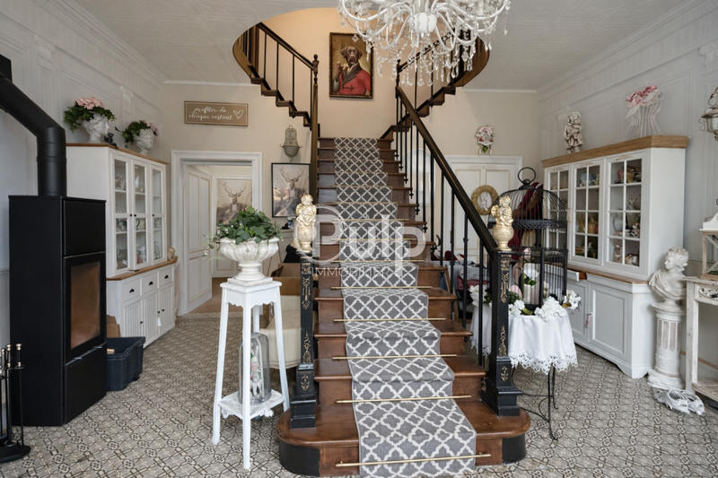 Maison - 188 m² - 7 pièces