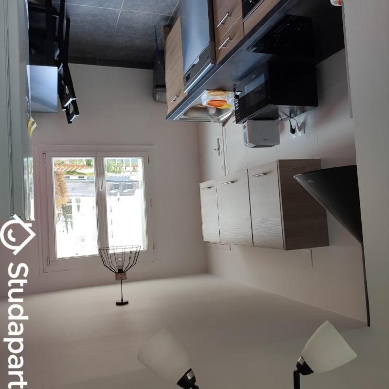 Chambre - 9 m² - 1 pièce