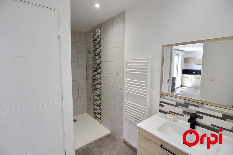 Villa - 184 m² - 6 pièces