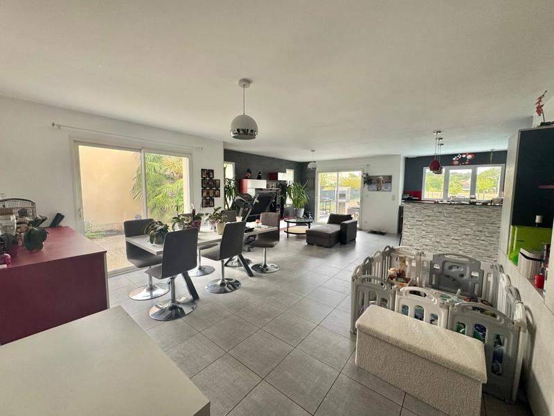 Maison - 120 m² - 4 pièces