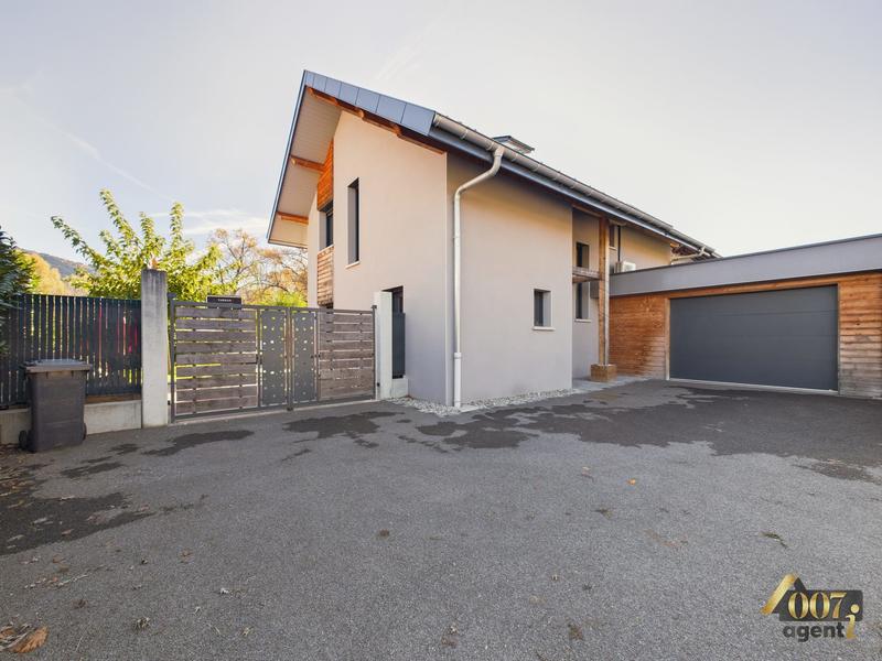 Maison contemporaine - 119 m² - 5 pièces