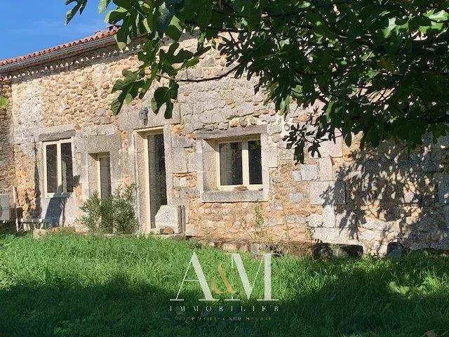 Maison de village - 133 m² - 4 pièces