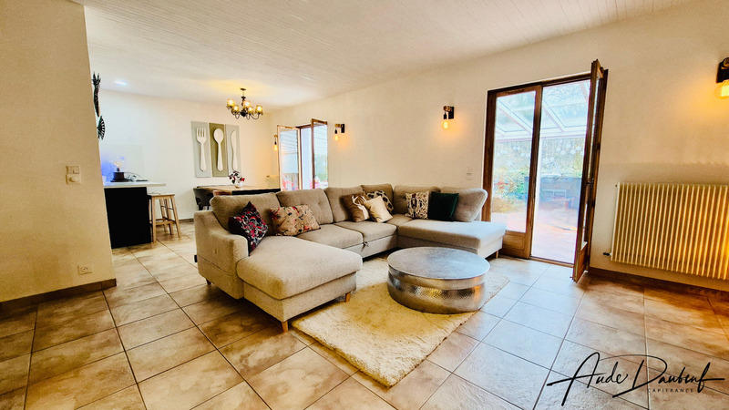 Maison - 107 m² - 5 pièces