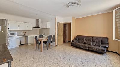 Maison - 104 m² - 4 pièces