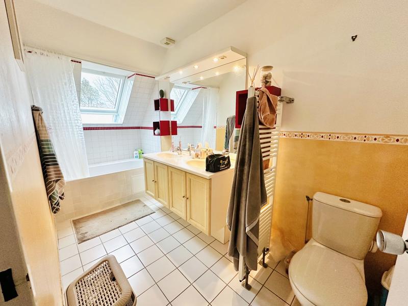 Maison - 188 m² - 7 pièces