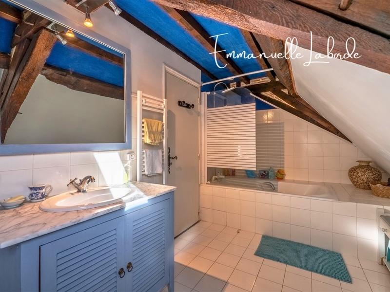 Maison en pierre - 240 m² - 10 pièces