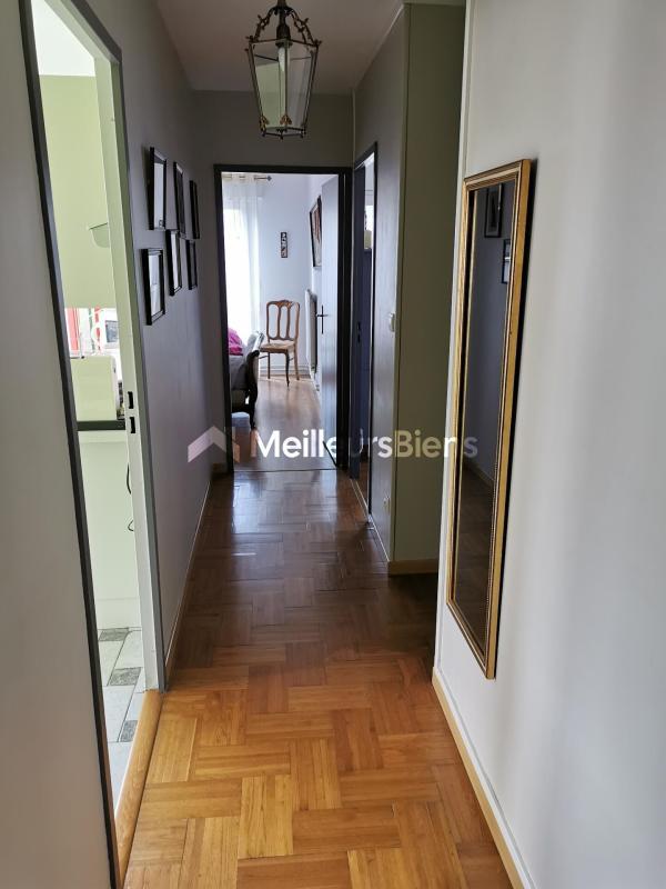 Appartement - 80 m² - 3 pièces