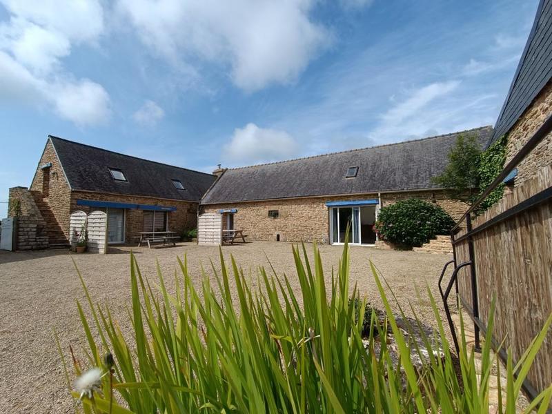 Maison - 194 m² - 10 pièces