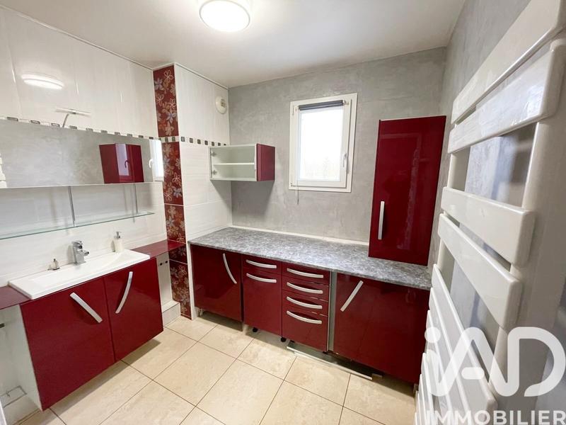 Appartement - 100 m² - 5 pièces