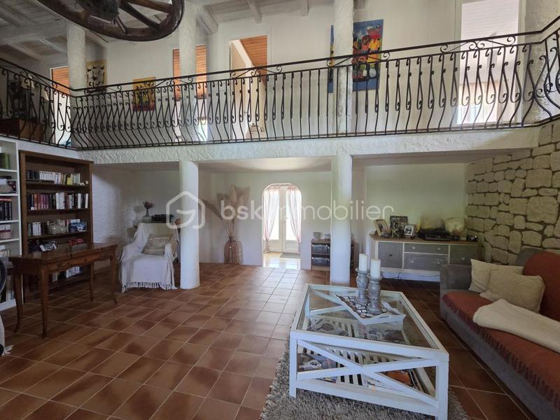 Maison ancienne - 220 m² - 7 pièces