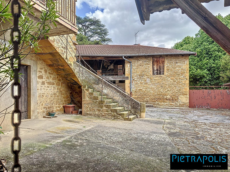 Maison - 140 m² - 5 pièces