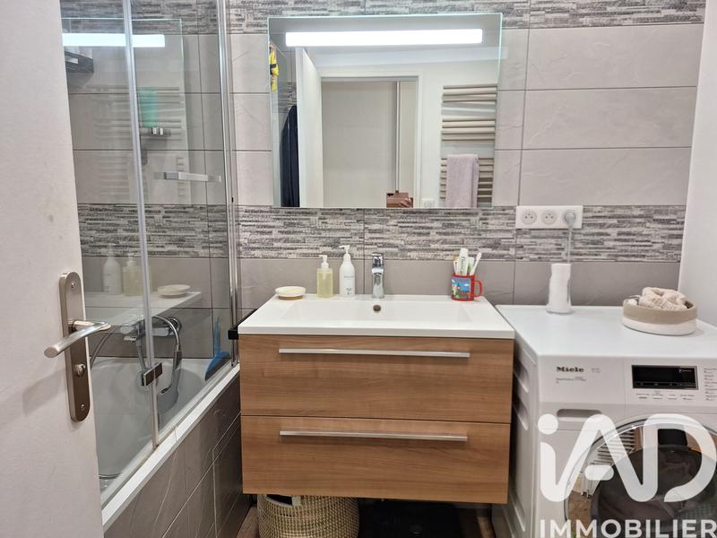 Appartement - 99 m² - 4 pièces