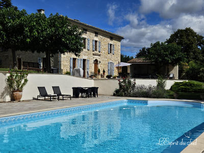 Bastide - 480 m² - 13 pièces