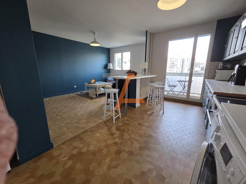 Appartement - 83 m² - 4 pièces
