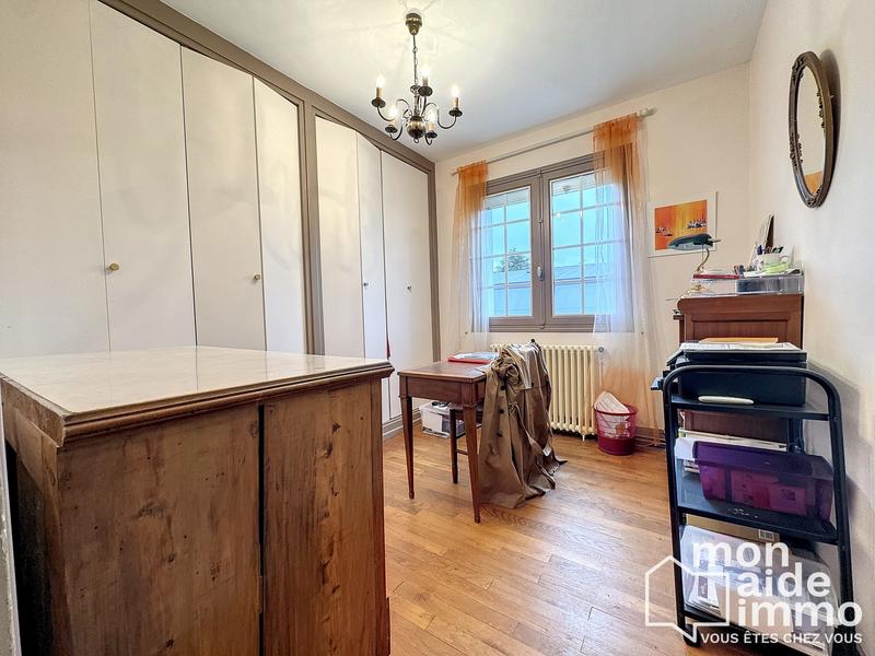 Maison - 160 m² - 10 pièces