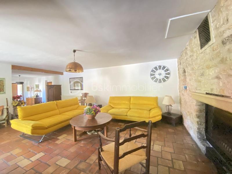 Villa - 212 m² - 5 pièces