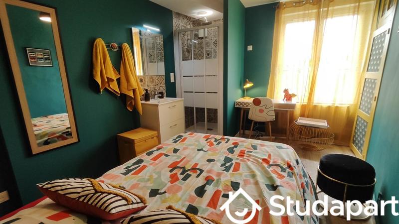 Chambre - 12 m² - 1 pièce