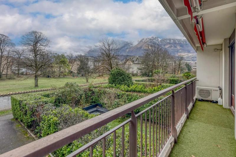 Appartement - 94 m² - 3 pièces