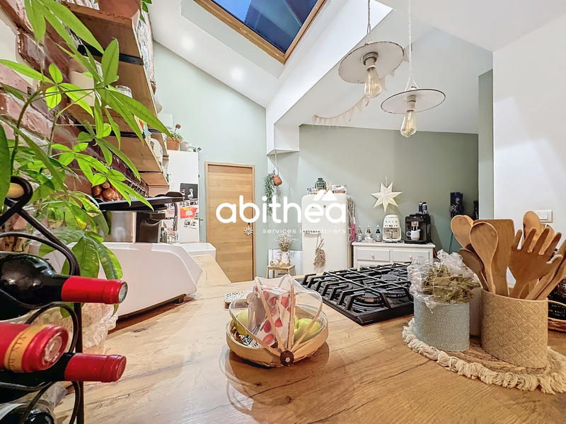 Maison - 102 m² - 5 pièces