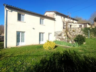 Maison - 136 m² - 7 pièces