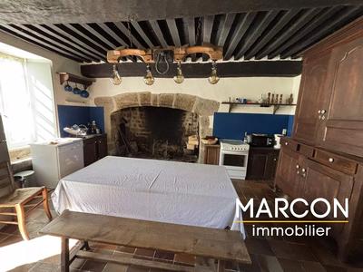 Maison - 212 m² - 8 pièces