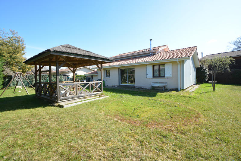 Maison - 108 m² - 5 pièces