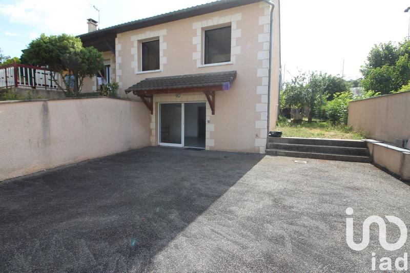 Maison - 162 m² - 9 pièces