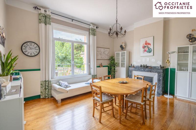 Maison de maîtres - 530 m² - 19 pièces