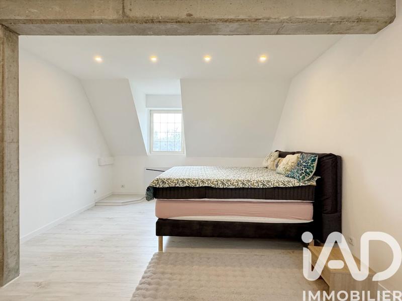 Maison - 300 m² - 8 pièces