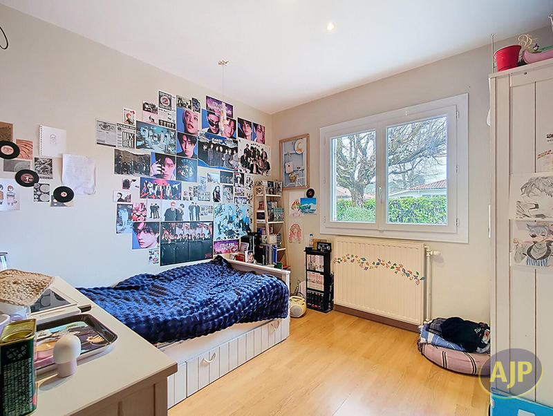 Maison - 138 m² - 5 pièces