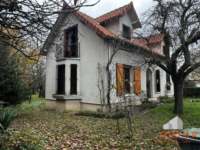 Maison - 120 m² - 5 pièces