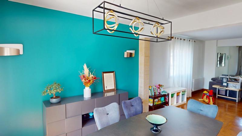 Maison - 180 m² - 6 pièces