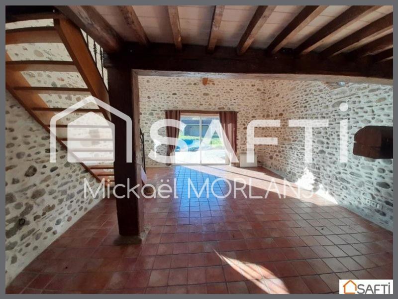 Maison - 205 m² - 7 pièces