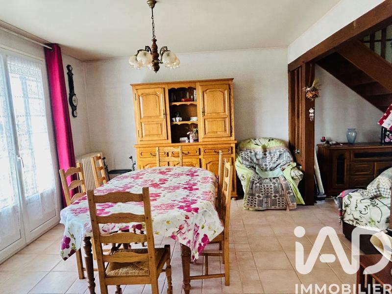 Maison - 99 m² - 5 pièces