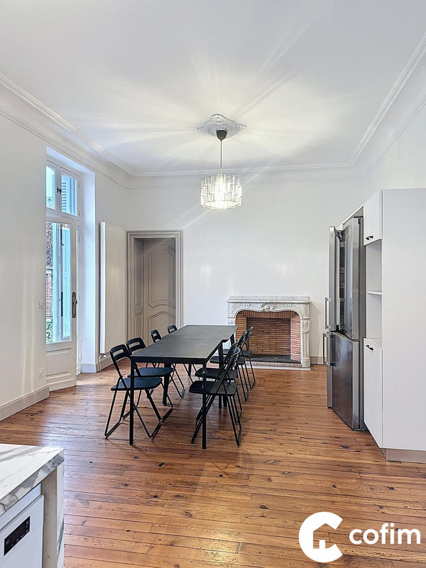 Maison - 380 m² - 14 pièces