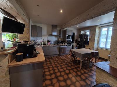 Maison ancienne - 170 m² - 6 pièces