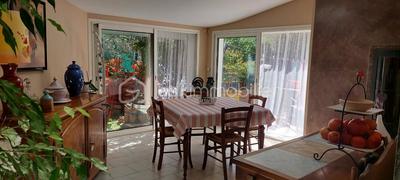 Appartement - 95 m² - 4 pièces